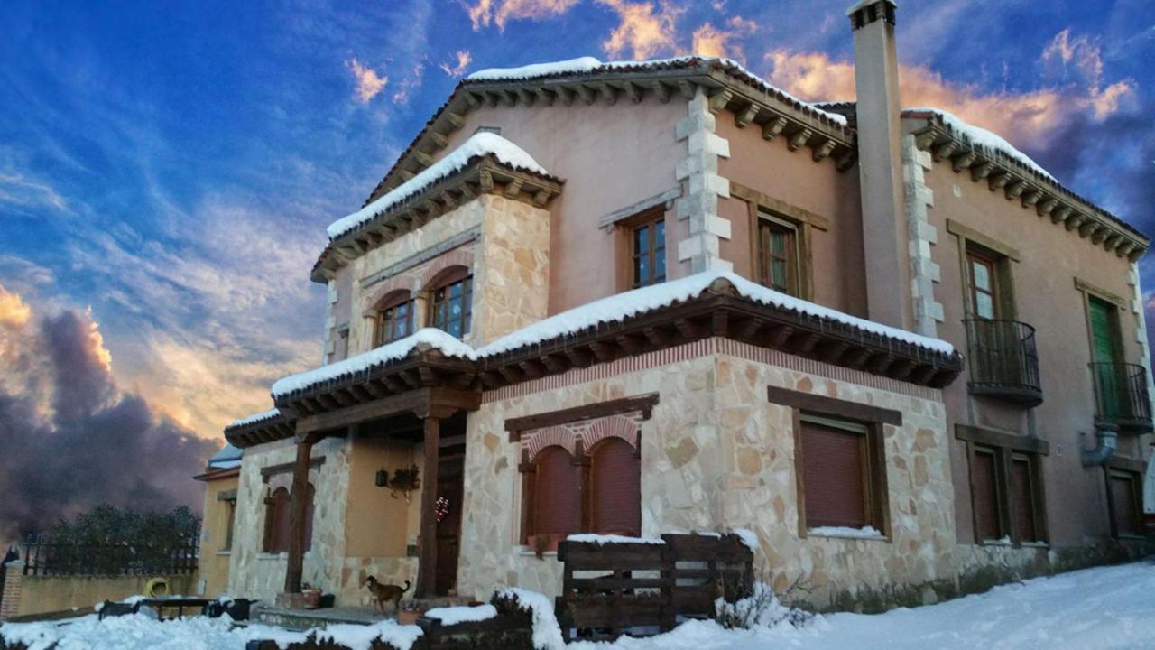 El Camino Real Pension Villovela de Pirón Buitenkant foto