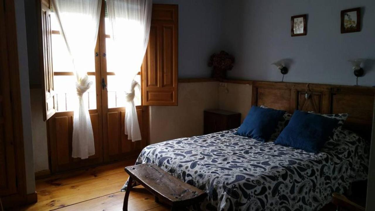 El Camino Real Pension Villovela de Pirón Buitenkant foto